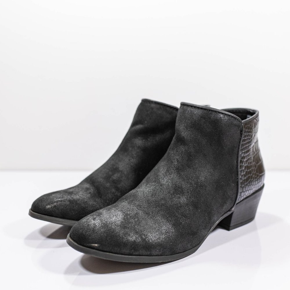 Simply Vera Vera Wang Ankle Boots (EUC) - Picture 4 of 10